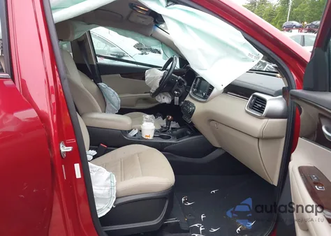 2018 Kia Sorento 2.4L Lx z USA, uszkodzony, nr VIN 5XYPGDA33JG349093